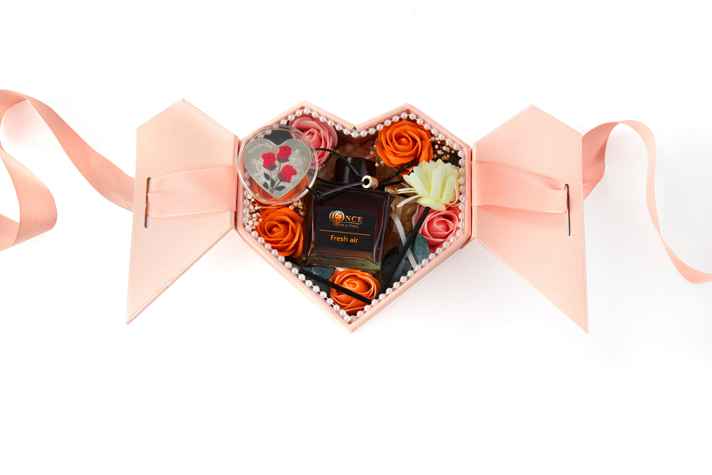 Mothers day gift box, heart-shaped lavender aromatherapy set