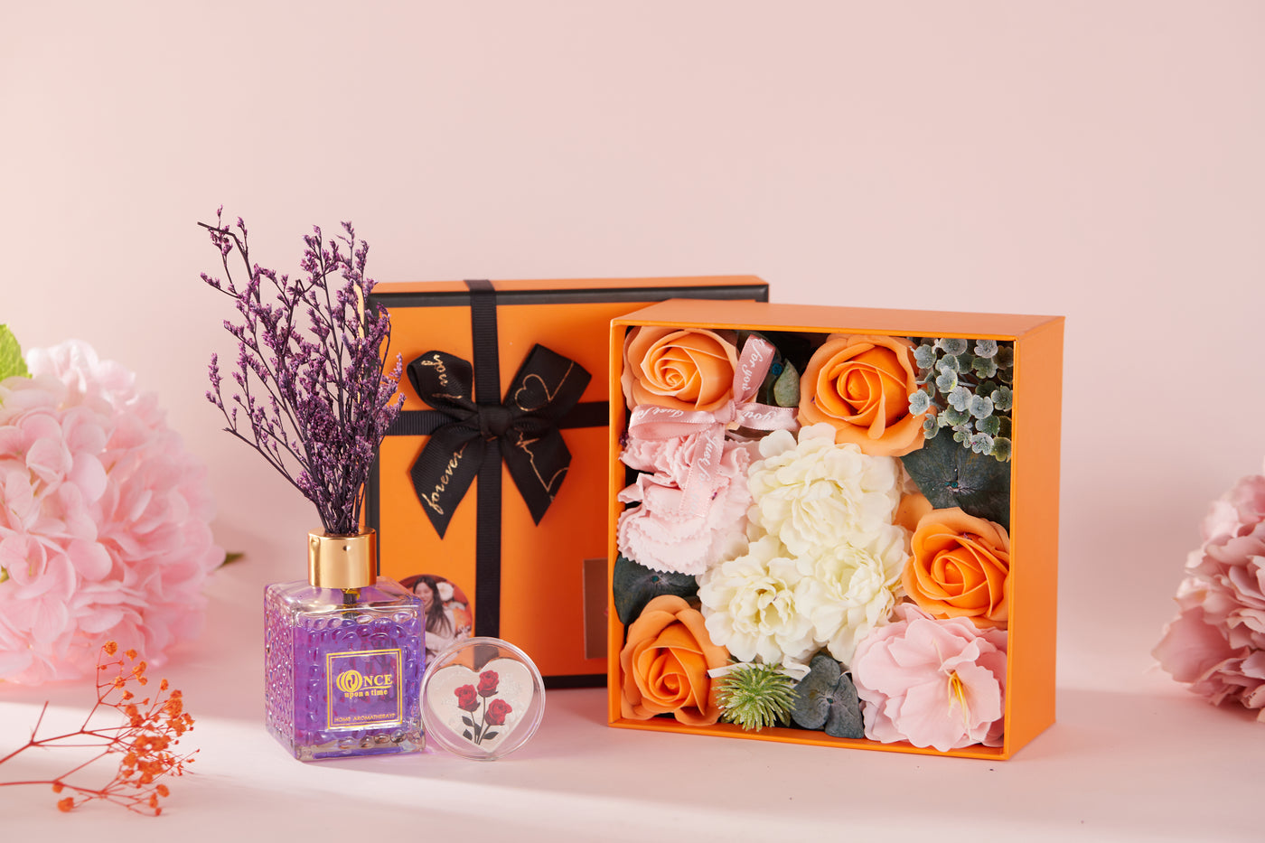 Mothers day gift box, lavender aromatherapy set